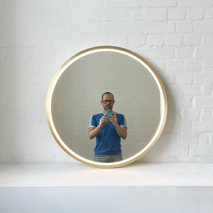 NEW Front Illuminated Orbis™ Round Mirror with Handcrafted Brass Full Frame