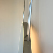 Countertop to Ceiling Round Mirror with Front Illumination