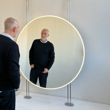 Countertop to Ceiling Round Mirror with Front Illumination