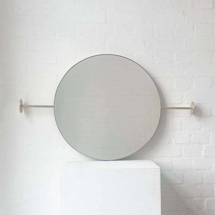 Wall-to-Wall Orbis Round Modern Mirror with Brushed Brass Frame