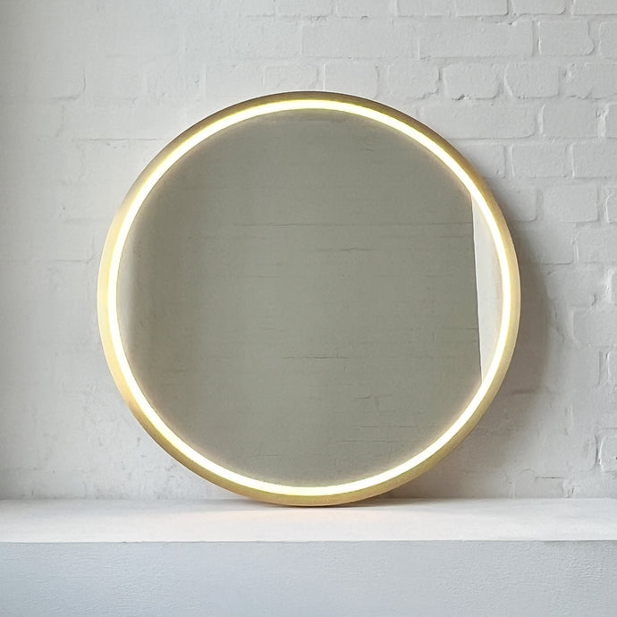 NEW Front Illuminated Orbis™ Round Mirror with Handcrafted Brass Full Frame