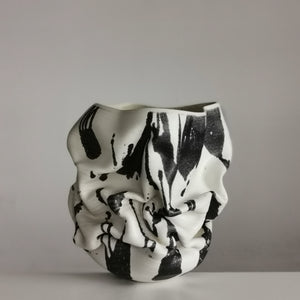 Medium White Dehydrated Form, Unique Ceramic Sculpture Vessel N.62, Objet d'Art